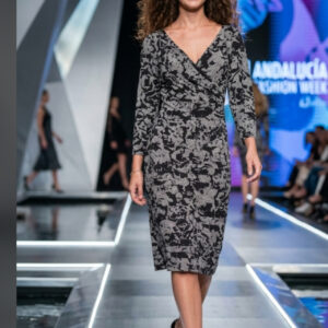 CC, Clásico Vestido en Blanco & Negro Talla 42
